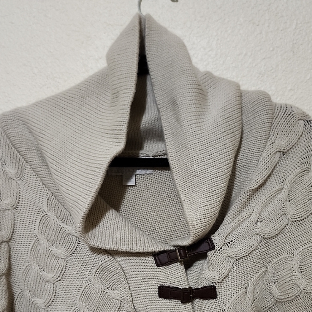 Carolyn Taylor Cream Poncho with Fringe - Picture 9 of 11